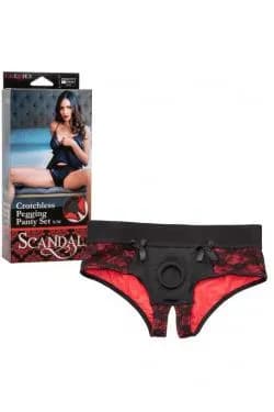 Страпон с трусиками S/M (44-46 российский размер) Scandal Crotchless Pegging Panty Set